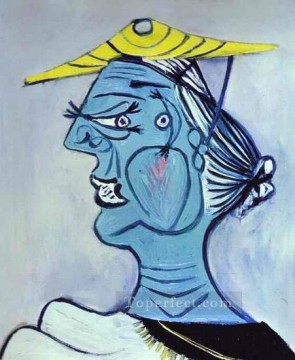 Pablo Picasso Painting - Retrato de una mujer con sombrero 1938 Pablo Picasso